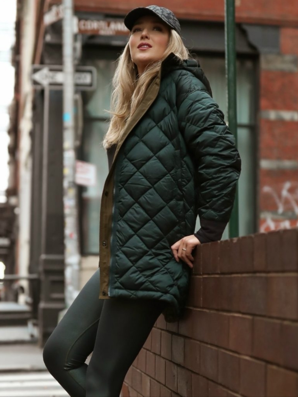 Athleta Reversible Down Jacket Tortuga Deep Olive/Deep Green Large